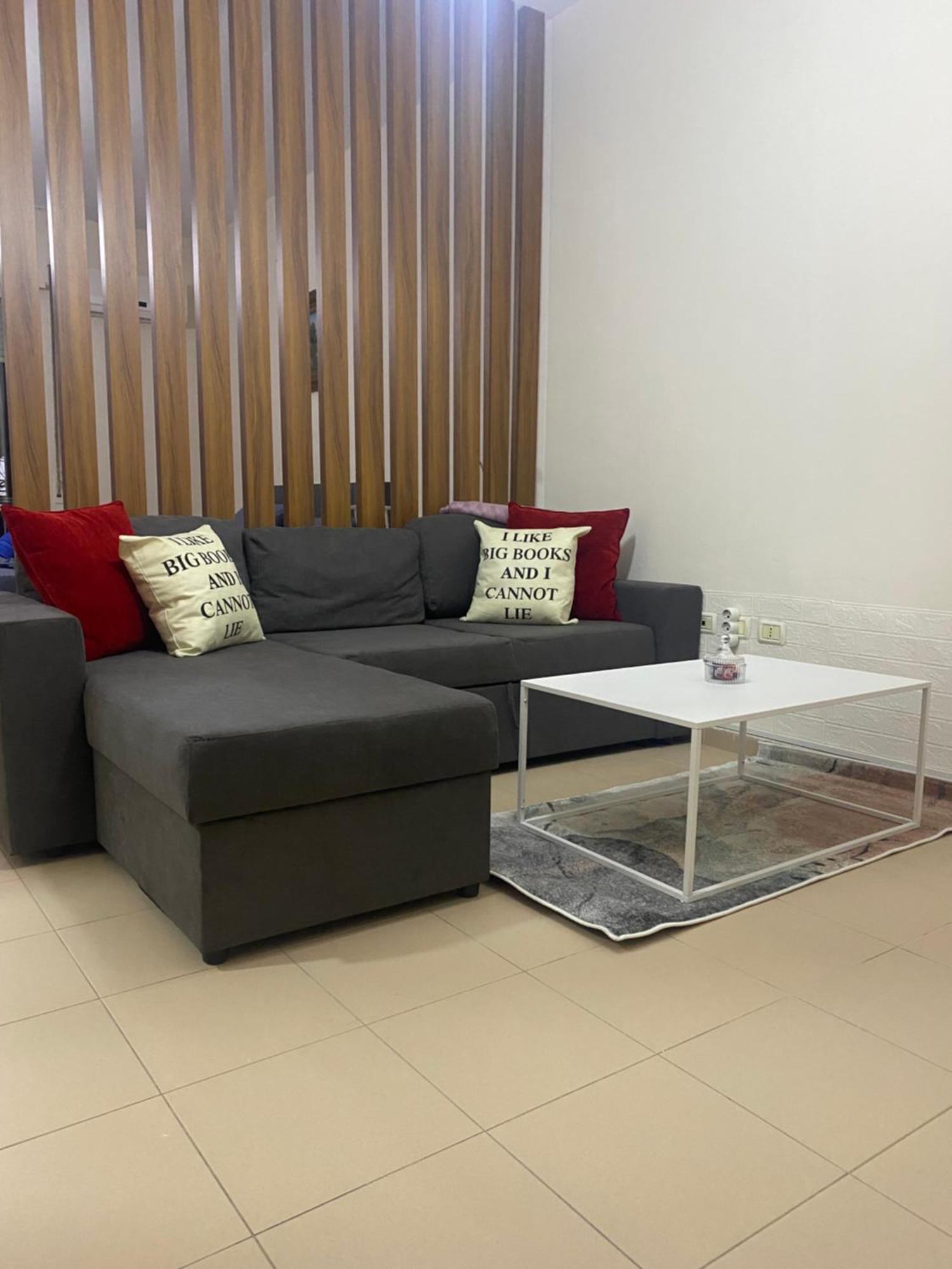 Chlo Apartment 4 Tirane Kültér fotó